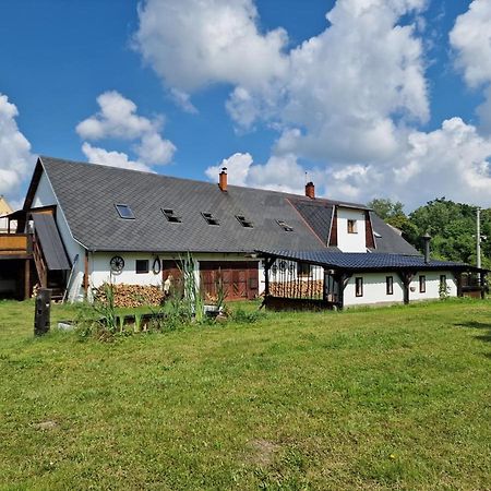 Apartamento Premyslovsky Dvur Slezske Pavlovice Exterior foto